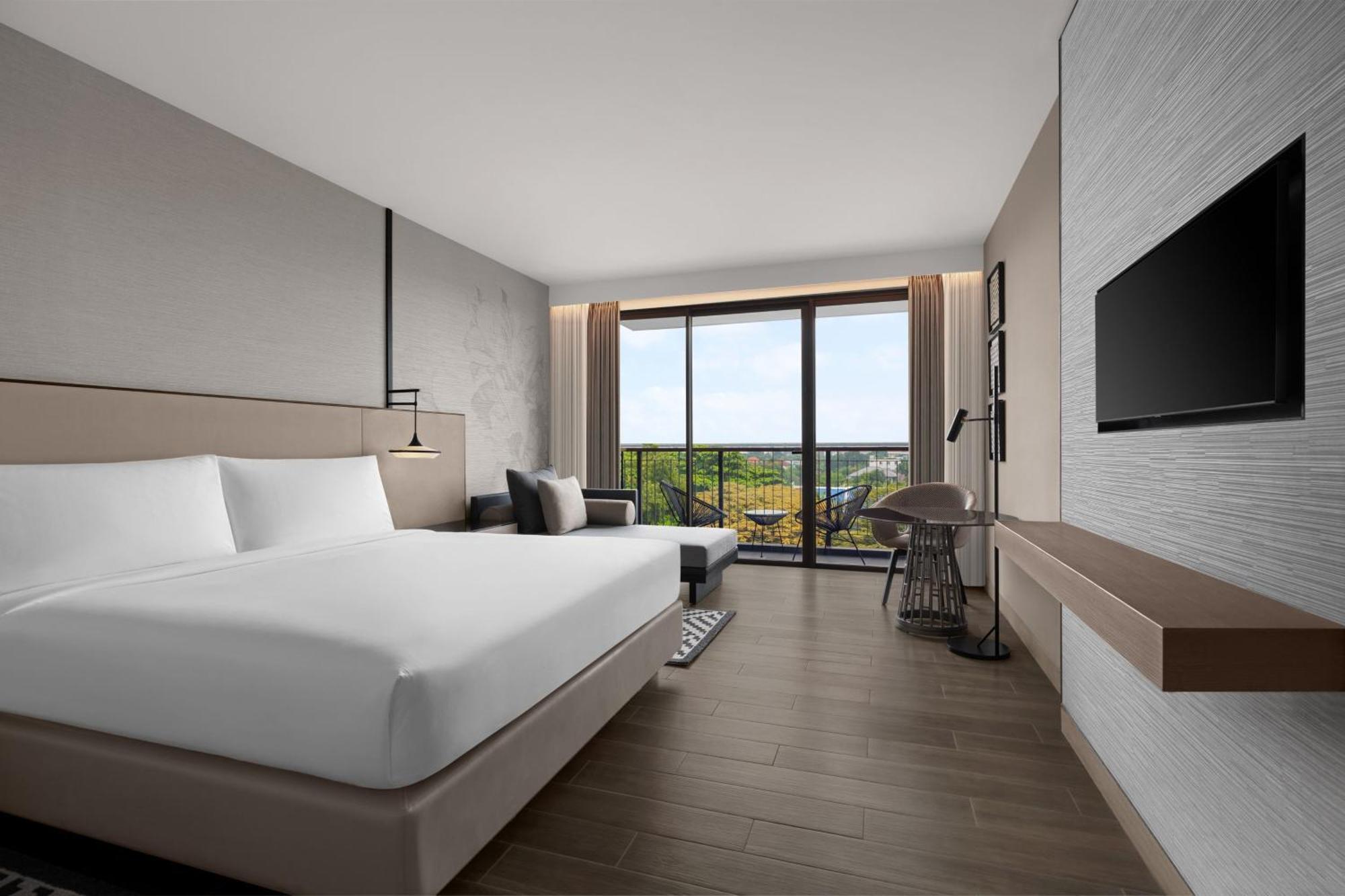 Courtyard By Marriott Bangkok Suvarnabhumi Airport Bagian luar foto